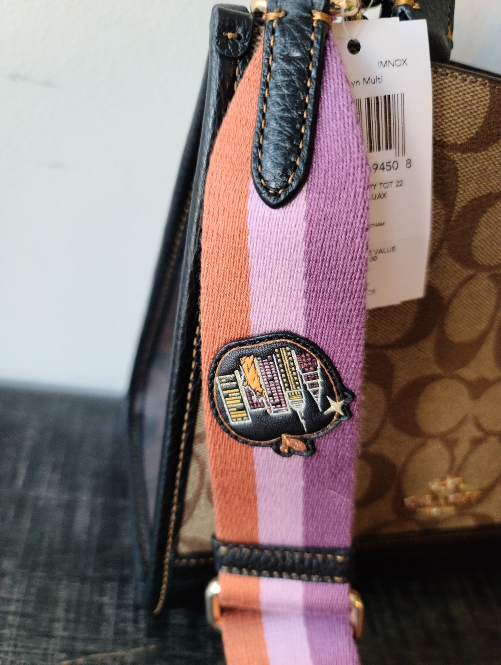 NWT Coach Dempsey Tote Bag 22 In Colourblock Signature Canvas With Disco Patches - Picture 7 of 14